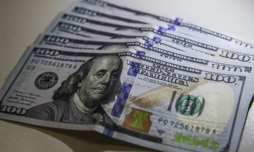 Aportes internacionais na B3 alcançam R$ 54,39 bilhões em 2026 com dólar em queda